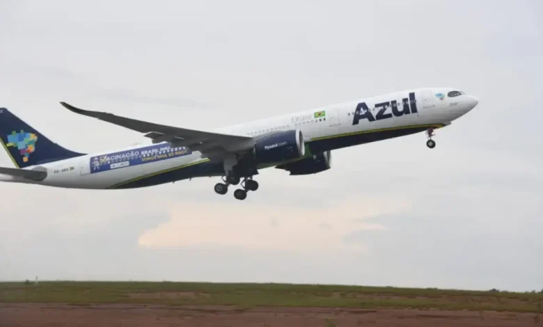 Azul corre risco de cancelar voos para não gastar com combustível