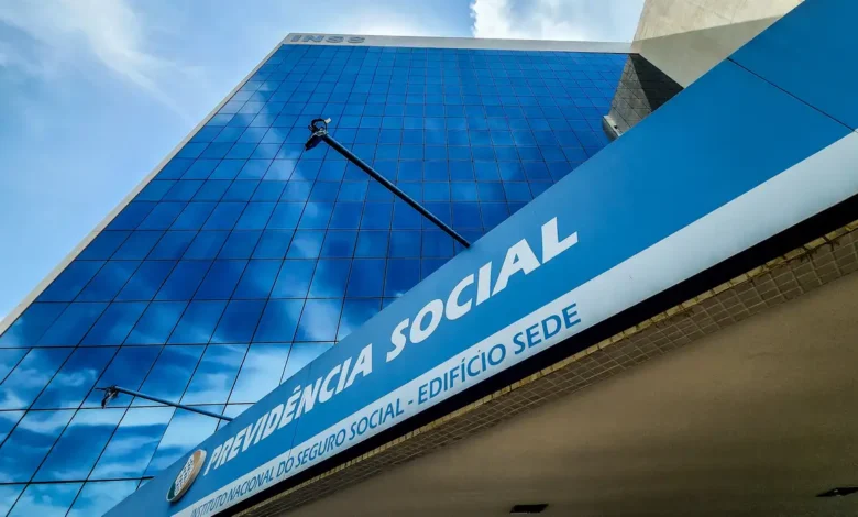 Saiba como consultar descontos indevidos no INSS