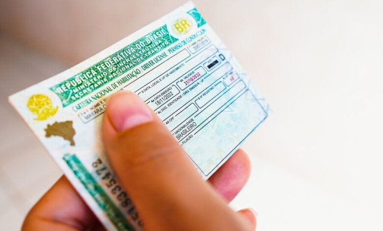 Como contestar multas e evitar pontos na CNH