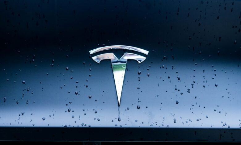 Empresa de Elon Musk criou táxis sem motorista