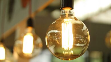 Nova medida garante conta de luz gratuita para muitas famílias
