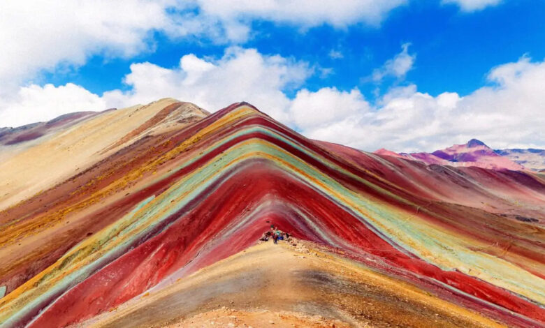 A mágica montanha das 7 cores: um dos lugares mais fotogênicos do planeta vira