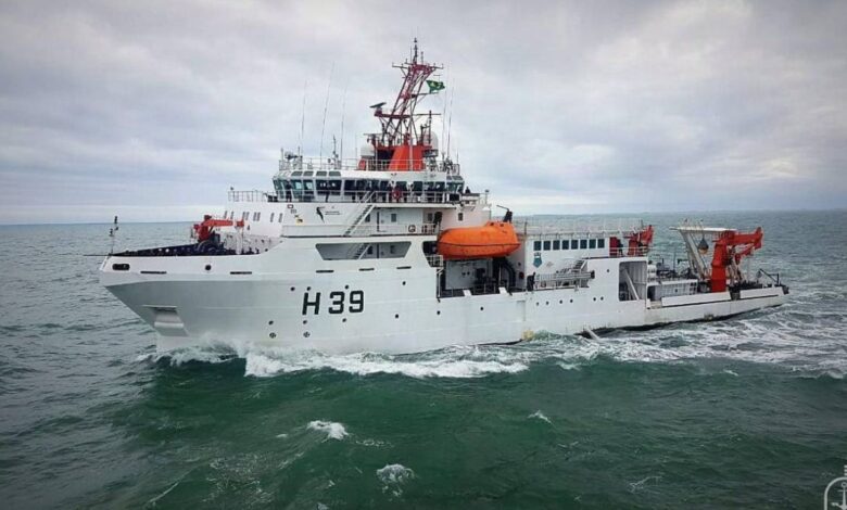 Conheça os navios brancos que protegem o Brasil em silêncio sem canhões ou mísseis