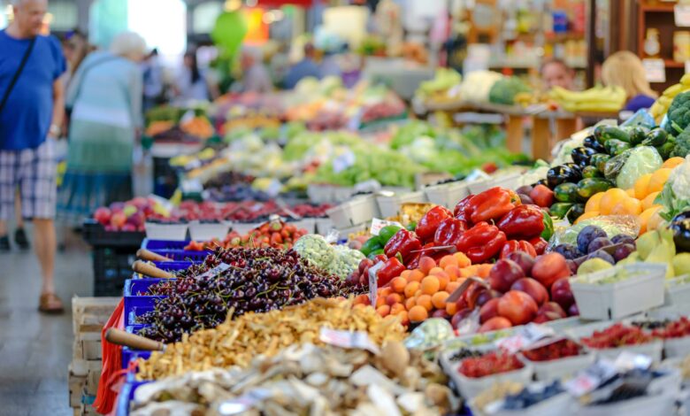 Rede de supermercados promove fechamento em massa