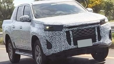 nova Toyota Hilux 2026 roda em testes e pode ser híbrida