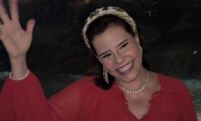 Narcisa Tamborindeguy revela que perdeu a virgindade com o filho de Frank Sinatra