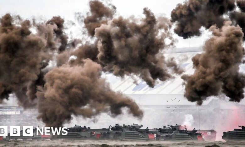 What happens in Taiwan's military exercise to defend against China?