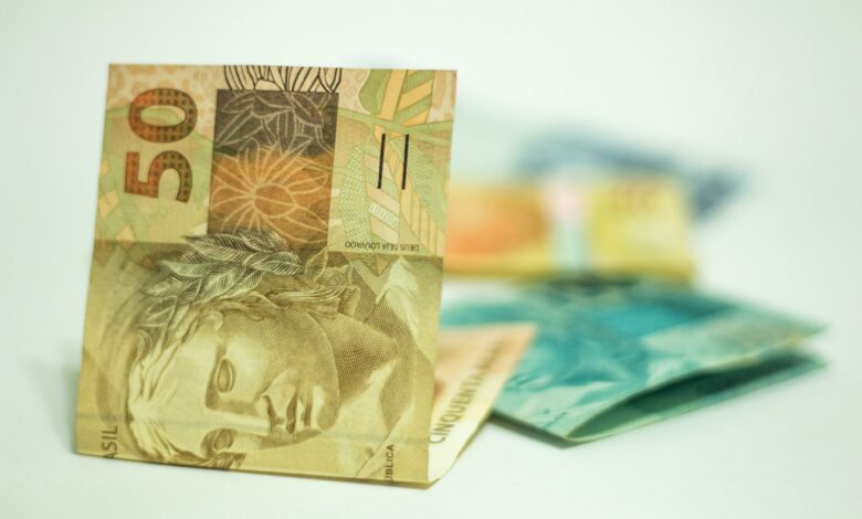 Aposentadoria pode sofrer desconto de mais de R$ 400