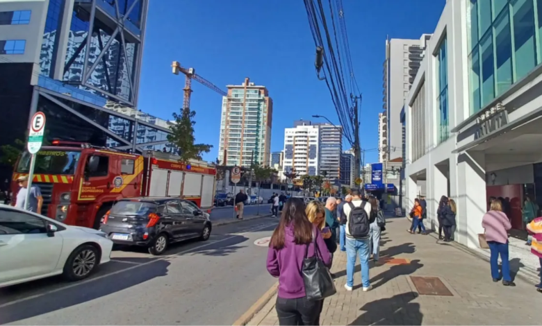 Mais de 6,2 mil pessoas ficam sem luz em Curitiba