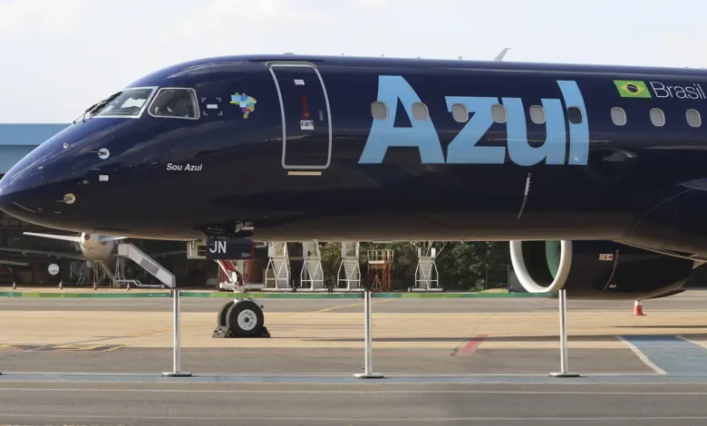 Azul surpreende com decisão e cancela voos em 2025