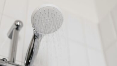 Tomar banho gelado no frio pode ser a solução dos seus problemas de saúde