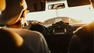 Entenda a ciência por trás da relação entre a cor do carro, o calor solar e descubra se existe uma cor melhor para diminuir a temperatura.