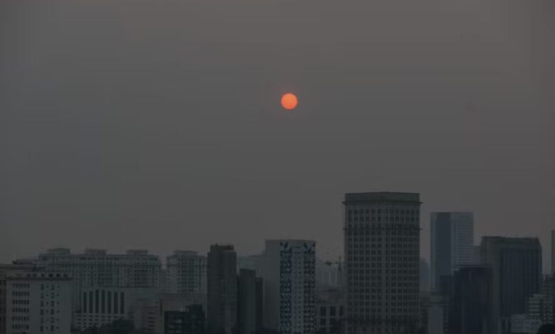 O dia em que o céu de São paulo escureceu a ciência por trás do fenômeno que trouxe a noite Amazônica para a metrópole