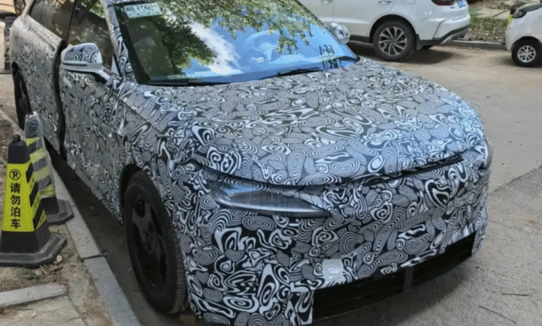 SUV Luxeed R9 da Chery-Huawei é flagrado na China