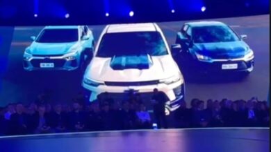 Chevrolet Onix e Tracker 2026 terão série especial de 100 anos