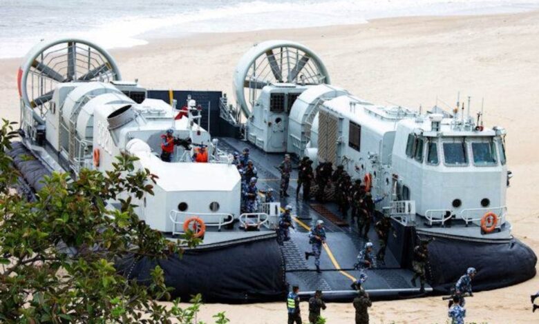 Navios de assalto anfíbio e porta-helicópteros gigantes: China amplia frota militar com foco estratégico no Indo-Pacífico