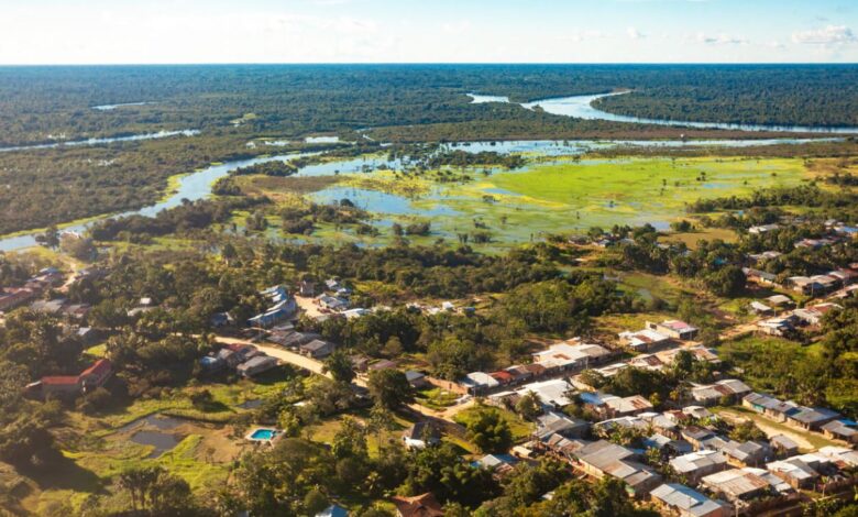 A maior cidade do mundo onde não se chega por estrada está na América do Sul: meio milhão de pessoas vivem isoladas em plena floresta
