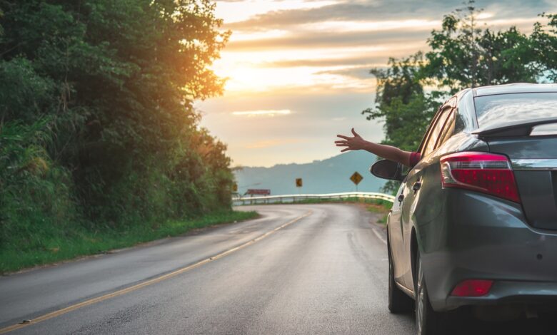 Na hora fazer a viagem de carro, as malas e dar partida, você sabe o que levar para evitar perrengues e aproveitar cada quilômetro?