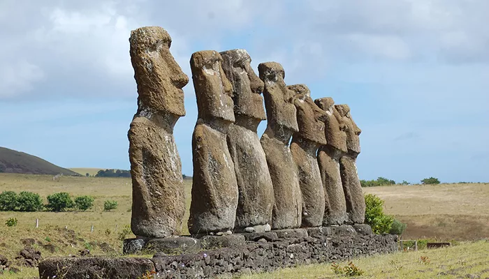 Estátuas moai da Ilha de Páscoa estão sendo destruídas