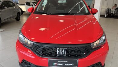 Com desconto de R$ 21 mil, Fiat Argo Drive 1.3 AT custa preço de Mobi