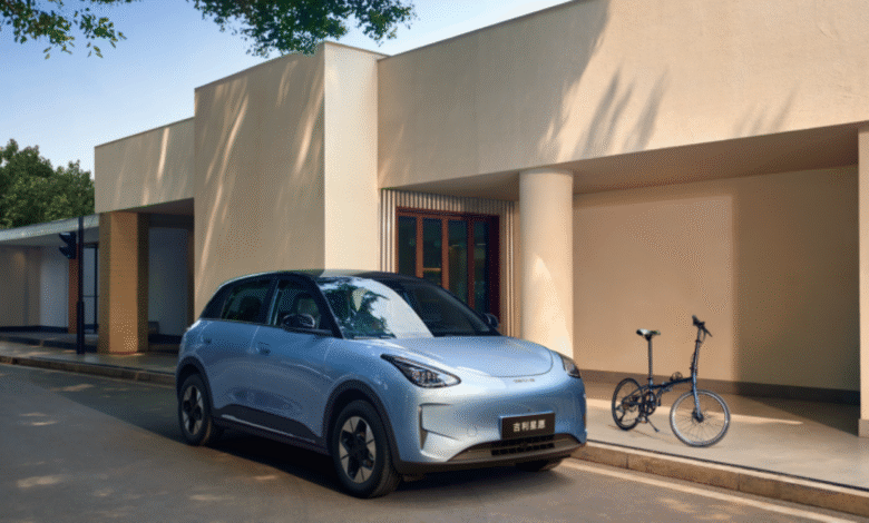 Geely Geome Xingyuan lidera vendas na China no primeiro semestre de 2025