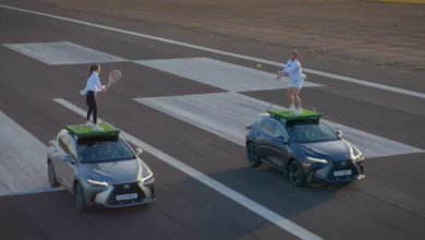 Lexus entra para o Guinness Book com partida de tênis sobre carros em movimento