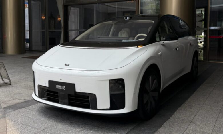Li Auto i8 inicia pré-venda na China com autonomia de até 720 km