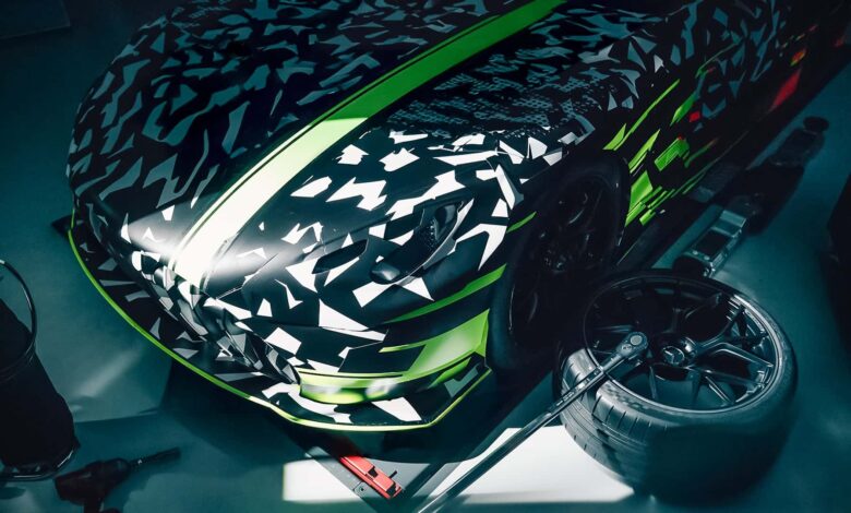 Mercedes-AMG antecipa novo esportivo e vai manter motor V8