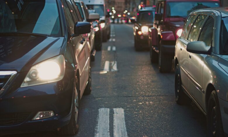 Motoristas são multados sem perceber por novo radar "invisível" do governo