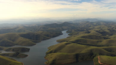 O rio Paraíba do Sul garante água para mais de 14 milhões de pessoas e sustenta o maior parque industrial da América Latina