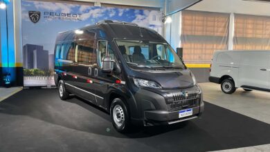 Peugeot Boxer 2026 chega ao Brasil com visual renovado e motor mais eficiente