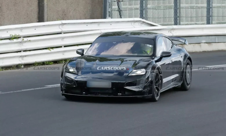 Porsche testa Taycan Turbo GT no circuito de Nürburgring