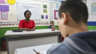 Futuros professores podem receber bolsa mensal de até R$ 1.050