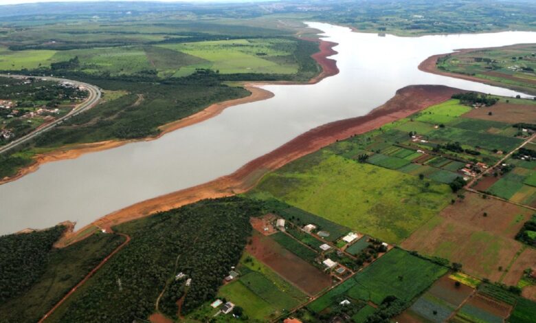 O rio que corre sob ameaça, mas ainda abastece a capital do Brasil: o rio Descoberto é responsável por 65% da água consumida no DF — e enfrenta pressão da expansão urbana