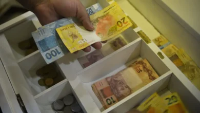 Veja até quando você pode receber o seu salário de julho