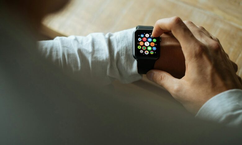 Novo relógio da Samsung promete bater de frente com o Apple Watch
