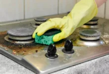 Elimine manchas e gordura do fogão com essas técnicas