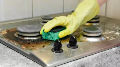 Elimine manchas e gordura do fogão com essas técnicas
