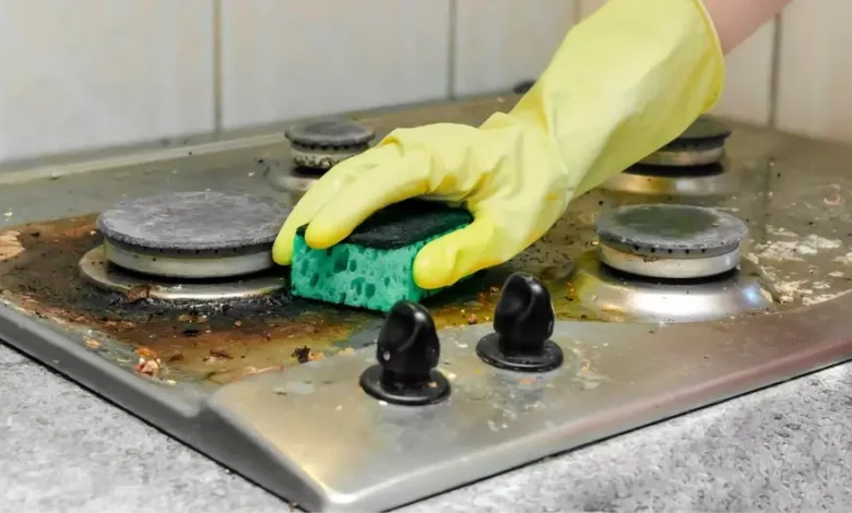 Elimine manchas e gordura do fogão com essas técnicas