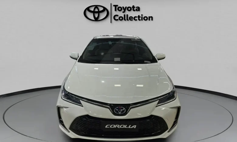 Toyota anuncia Corolla Altis Hybrid com descontão de R$ 15.292 para PcD