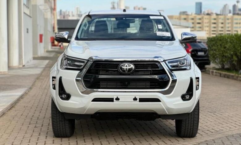 Toyota Hilux Power Pack MT tem descontão de R$ 50 mil para CNPJ