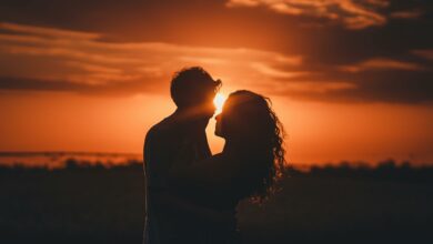 Astrologia revela 3 signos terão sorte no amor em julho