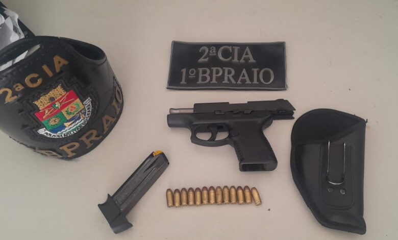 CPRAIO da PMCE prende homem armado no bairro Cais do Porto, em Fortaleza