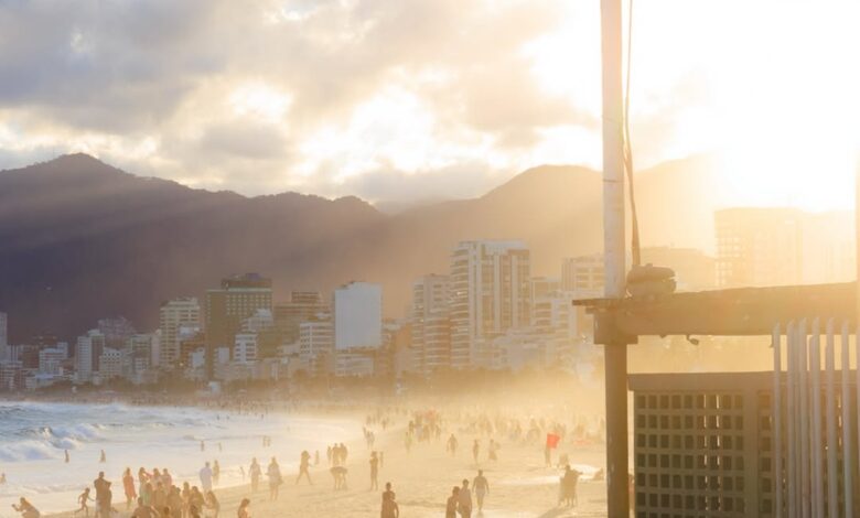 Quarta-feira (23/07) na cidade do Rio anoitece com céu nublado e previsão de chuva fraca | Confira