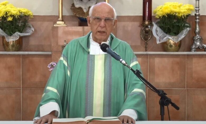 Padre Júlio Lancellotti é internado e preocupa fiéis