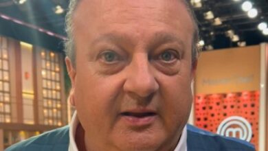 Erick Jacquin posou com gêmeos na sua fazenda e encantou