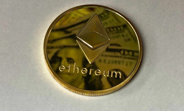 ETFs engatam nos EUA e Ethereum vai ao maior valor em cinco meses | Criptomoedas