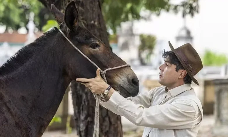 Candinho e o burro Policarpo. Foto: Divulgação