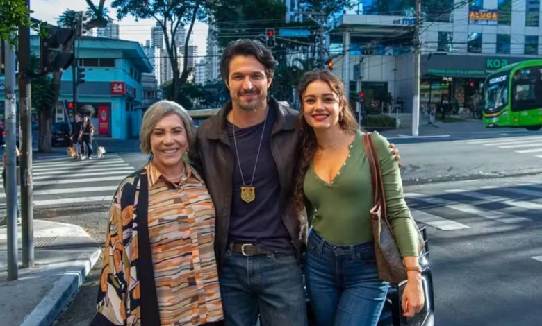 Arlete Salles, Romulo Estrela e Sophie Charlotte. Foto: TV Globo