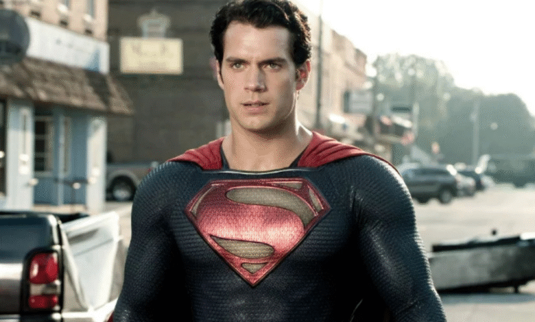 James Gunn diz que anúncio do retorno de Henry Cavill foi injusto